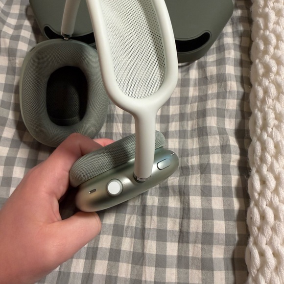 Apple AirPod Max - Picture 5 of 6